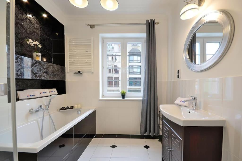 Z Apartment On Town Hall - Rynek Ratusz - 2 Rooms 브로츠와프 외부 사진
